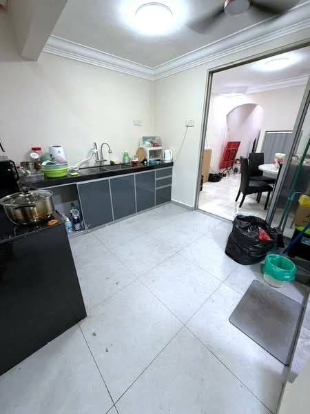 2-storey Terraced House for Sale in Taman Molek (Johor Bahru) - Karl Lim - Kitchen - PropertyGuru.com.my