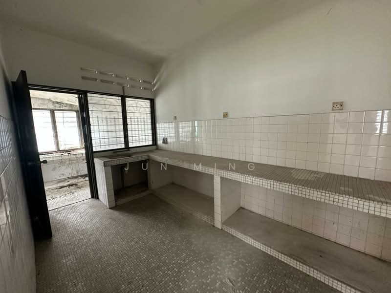 Rumah Teres 2 Tingkat untuk Dijual di Taman Supreme (Cheras) - Jun Ming - Kitchen - PropertyGuru.com.my