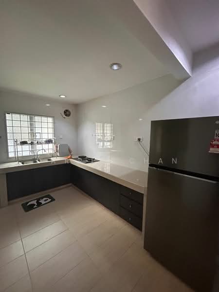 Rumah Teres 2 Tingkat untuk Disewa di Cheras (Selangor) - Darren Chan - Kitchen - PropertyGuru.com.my