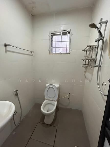 Rumah Teres 2 Tingkat untuk Disewa di Cheras (Selangor) - Darren Chan - Bathroom - PropertyGuru.com.my