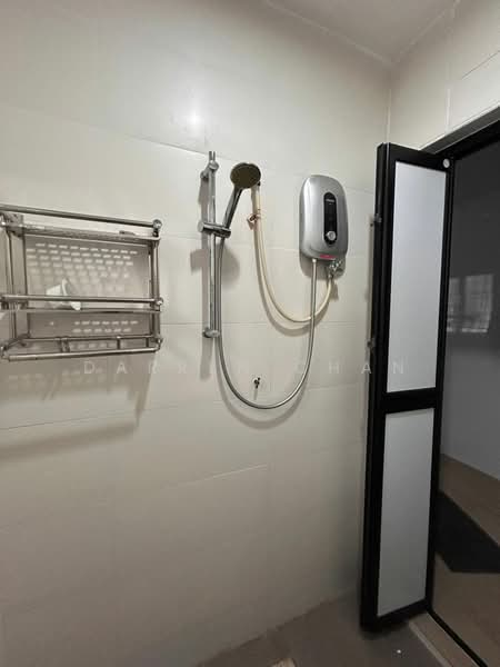 Rumah Teres 2 Tingkat untuk Disewa di Cheras (Selangor) - Darren Chan - Bathroom - PropertyGuru.com.my
