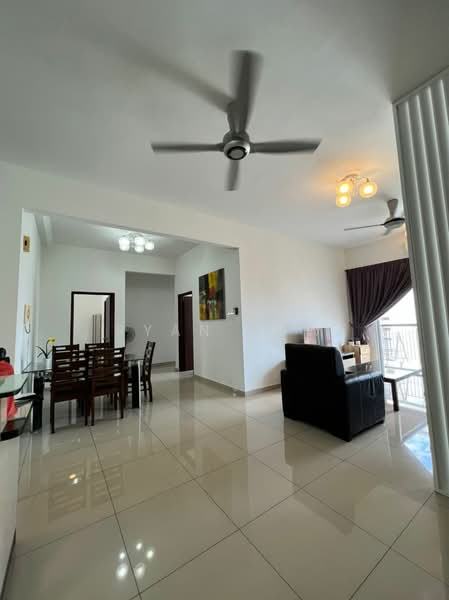 Kondominium untuk Disewa di Vistaria Residensi - Ryan Low - Living Room - PropertyGuru.com.my