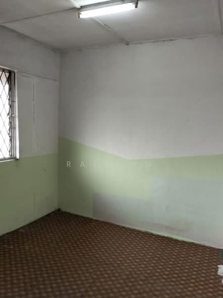 Flat for Sale at Flat Taman Ungku Tun Aminah - Rain Ng - Interior - PropertyGuru.com.my