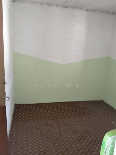 Flat for Sale at Flat Taman Ungku Tun Aminah - Rain Ng - Interior - PropertyGuru.com.my