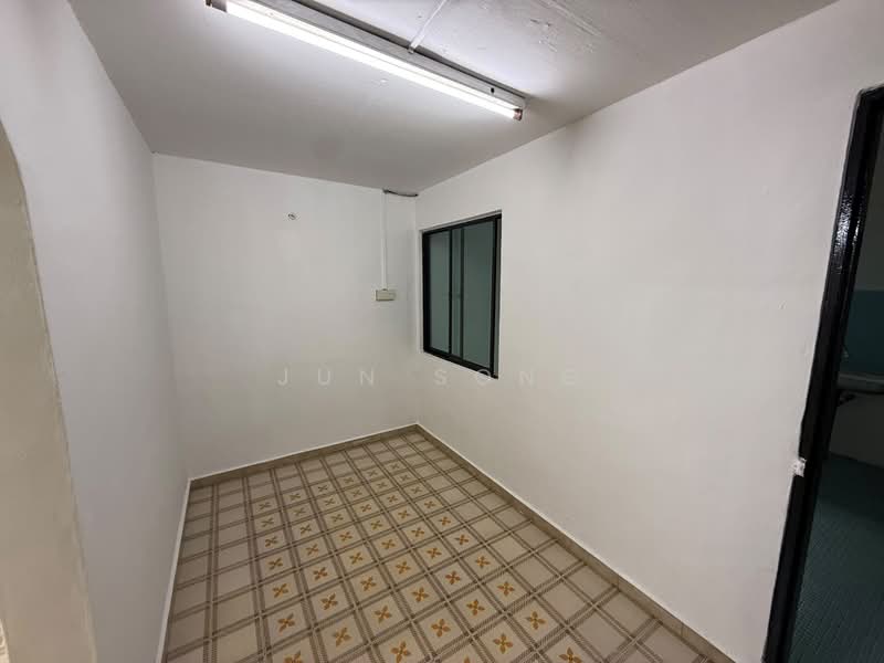 Rumah Teres 2 Tingkat untuk Disewa di Kampung Plentong Baru (Masai) - Jun Song - PropertyGuru.com.my