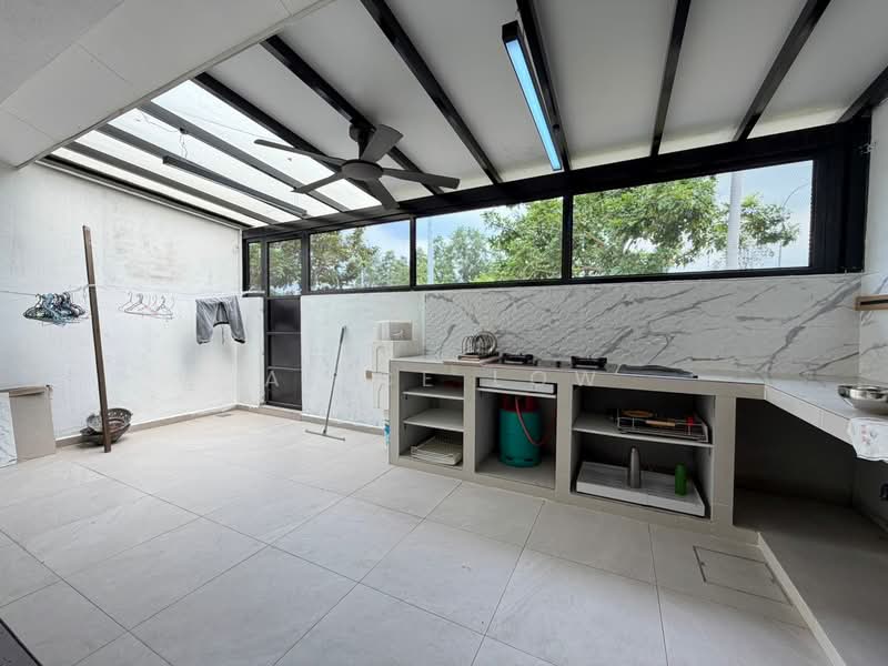 Rumah Teres 2 Tingkat untuk Disewa di Taman Kundang Jaya (Rawang) - Alice Low - Kitchen - PropertyGuru.com.my