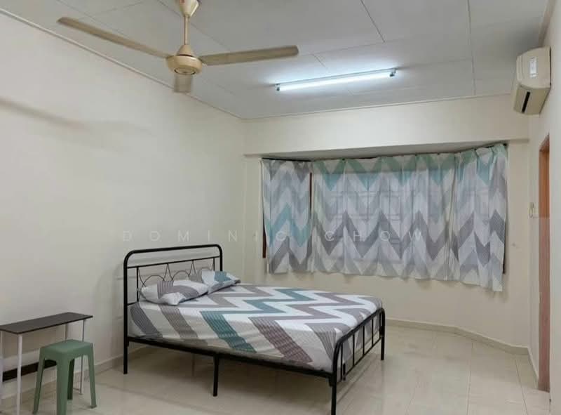 Rumah Teres 2 Tingkat untuk Disewa di Taman Mount Austin (Tebrau) - Dominic Chow - Bedroom - PropertyGuru.com.my