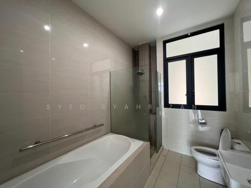 Terraced House for Sale in Sungai Ara (Penang) - Syed Syahrizan - Bathroom - PropertyGuru.com.my