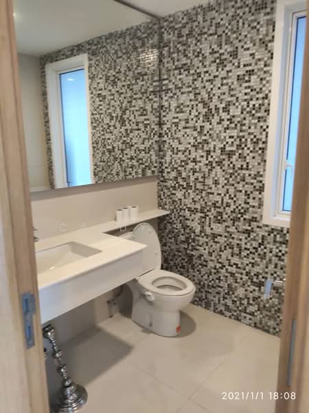 Kondominium untuk Disewa di Verticas Residensi - Candy Soon - Bathroom - PropertyGuru.com.my