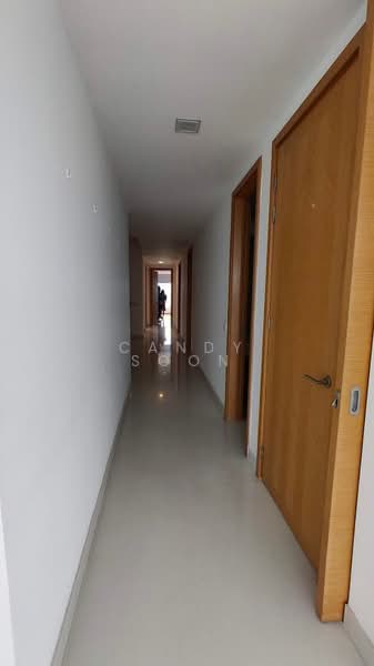 Kondominium untuk Disewa di Verticas Residensi - Candy Soon - Corridor - PropertyGuru.com.my