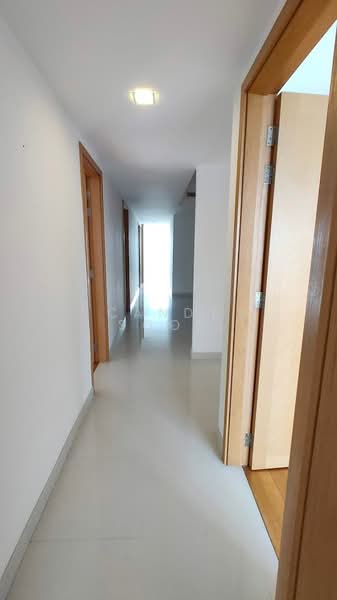 Kondominium untuk Disewa di Verticas Residensi - Candy Soon - Corridor - PropertyGuru.com.my