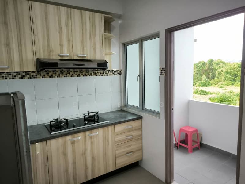 Condominium for Rent at Skyvilla Residences - Daniel Ng - Kitchen - PropertyGuru.com.my