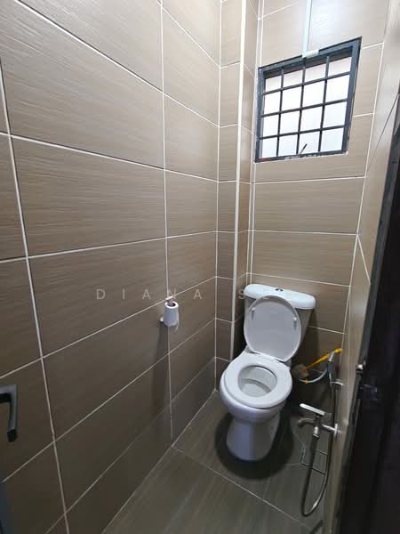 Kedai / Pejabat untuk Disewa di Port Klang (Pelabuhan Klang) (Selangor) - Diana See - Bathroom - PropertyGuru.com.my