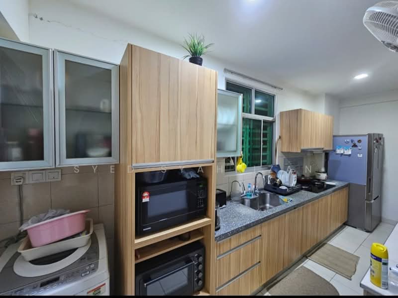Kondominium untuk Dijual di Elit Heights @ Bayan City - Syed Syahrizan - Kitchen - PropertyGuru.com.my