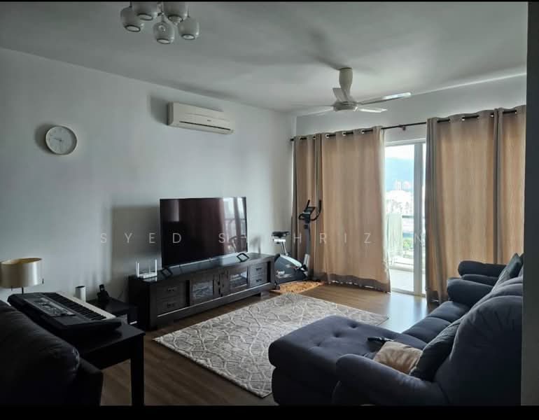 Kondominium untuk Dijual di Elit Heights @ Bayan City - Syed Syahrizan - Living Room - PropertyGuru.com.my