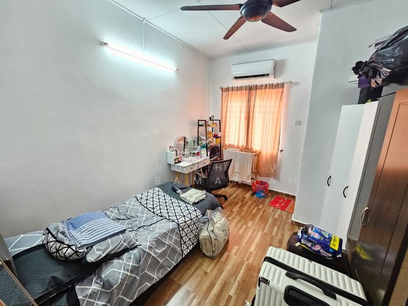 2-storey Terraced House for Sale in Pusat Bandar Puchong (Puchong) - Thiruchelvi Supramaniam - Bedroom - PropertyGuru.com.my