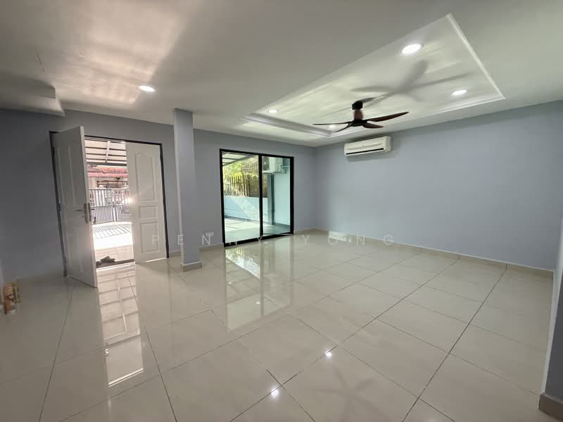Rumah Teres 3 Tingkat untuk Disewa di Kuah (Kedah) - Penny Yong - Living Room - PropertyGuru.com.my