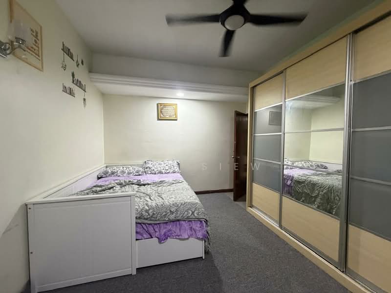 Kondominium untuk Dijual di Bistari Condominium - Eric Siew - Bedroom - PropertyGuru.com.my