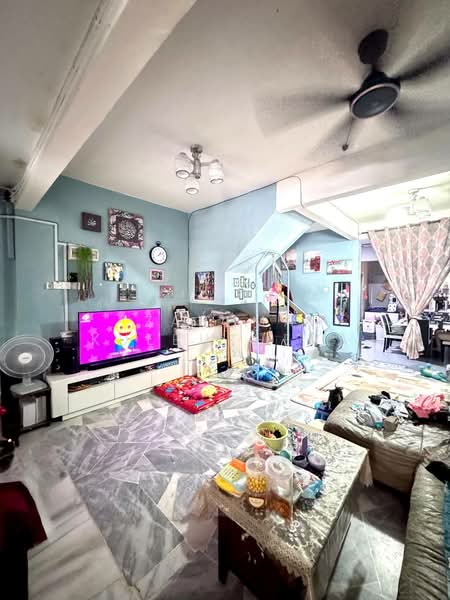 Rumah Teres 2 Tingkat untuk Dijual di Taman Mulia Jaya (Ampang) - Zarema Kulbuzheva - Living Room - PropertyGuru.com.my