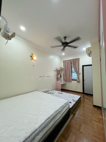 Rumah Teres 2 Tingkat untuk Dijual di Taman Impian Emas (Skudai) - Tommy Tai - Bedroom - PropertyGuru.com.my