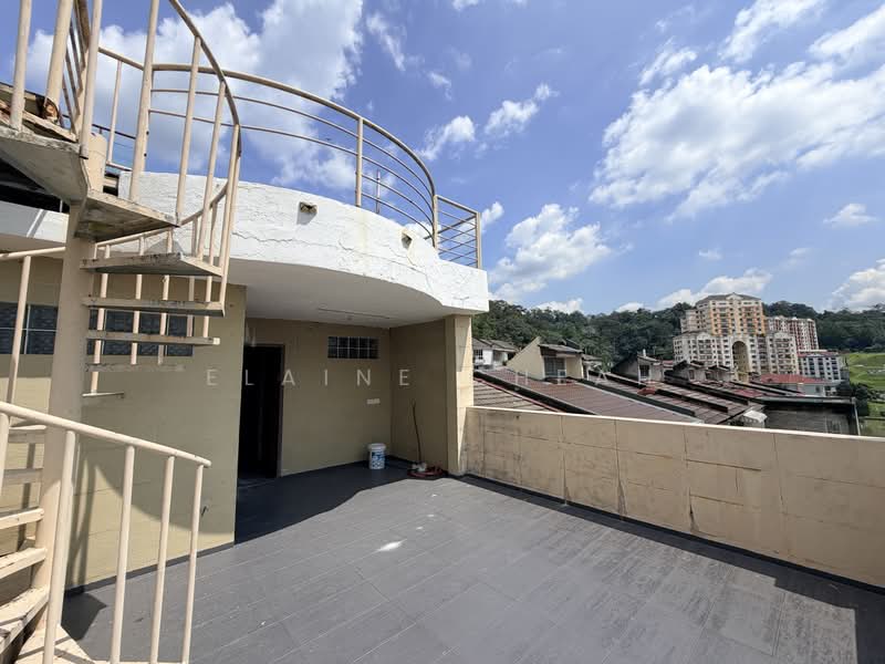 3.5-storey Terraced House for Sale in Taman Bukit Idaman (Selayang) - Elaine Cheah - Exterior - PropertyGuru.com.my