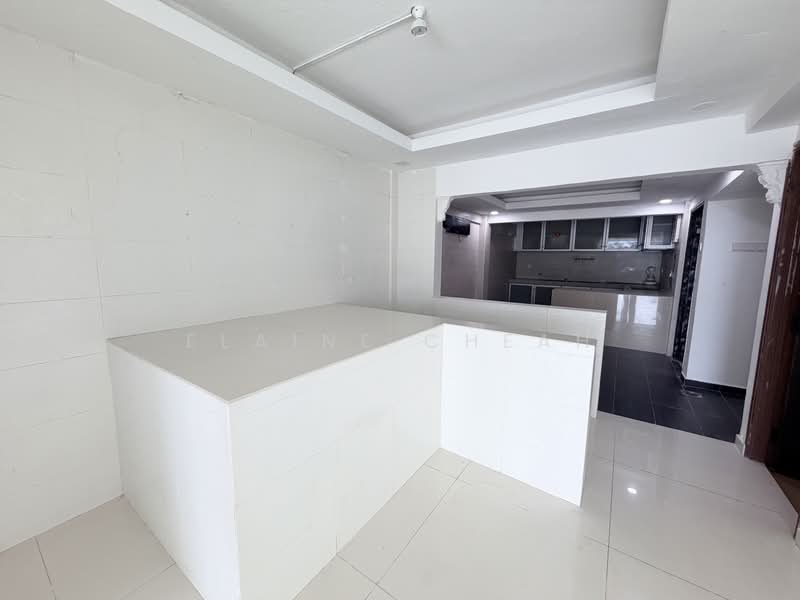 3.5-storey Terraced House for Sale in Taman Bukit Idaman (Selayang) - Elaine Cheah - Kitchen - PropertyGuru.com.my