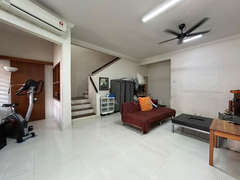 2-storey Terraced House for Sale in Mutiara Damansara (Selangor) - Vanessa Chung - Living Room - PropertyGuru.com.my