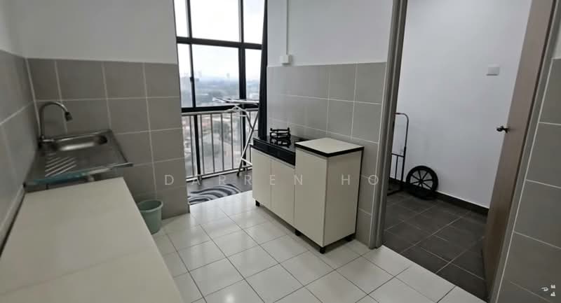 Pangsapuri untuk Disewa di Residensi Larkin Indah - Darren Ho - Kitchen - PropertyGuru.com.my