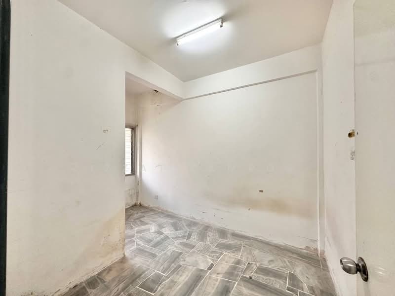 Rumah Teres 2 Tingkat untuk Dijual di Saujana Utama (Selangor) - Izzat Zamros - PropertyGuru.com.my