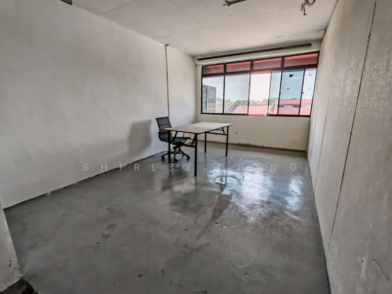 Kedai untuk Disewa di Taman Ungku Tun Aminah (Skudai) - Shirley Ching - Interior - PropertyGuru.com.my