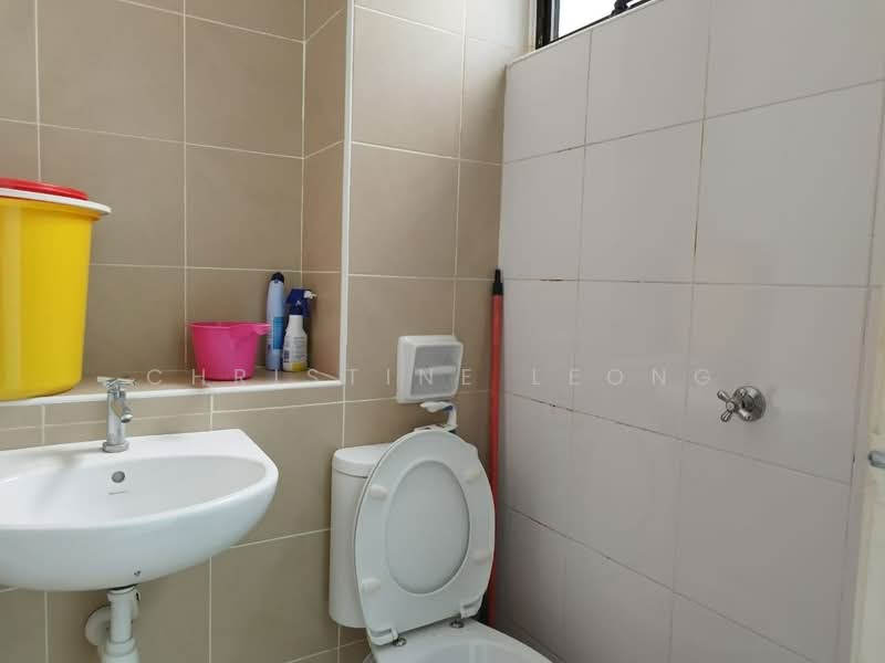 Service Residence for Rent at Sky Gardens Residences - Christine Leong - Bathroom - PropertyGuru.com.my