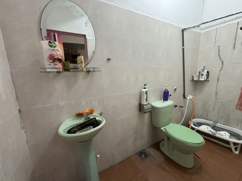 Rumah Teres 1 Tingkat untuk Dijual di Bukit Sentosa (Rawang) - Minnie Wong - Bathroom - PropertyGuru.com.my