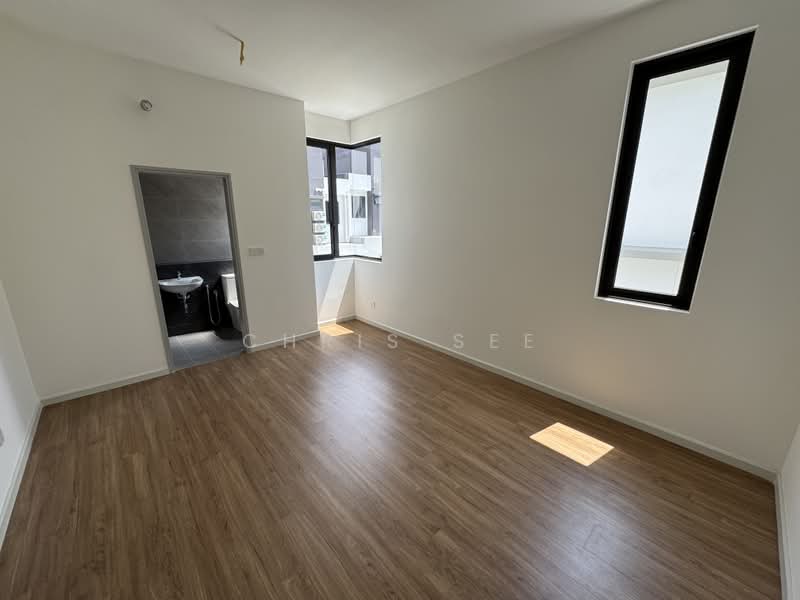 Semi-Detached House for Rent in Bandar Gamuda Gardens (Rawang) - Chris See - Bathroom - PropertyGuru.com.my