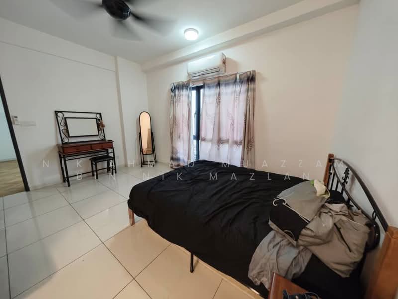 Service Residence for Sale at Emira Residence - Nik Ahmad Muazzam Bin Nik Mazlan - Bedroom - PropertyGuru.com.my