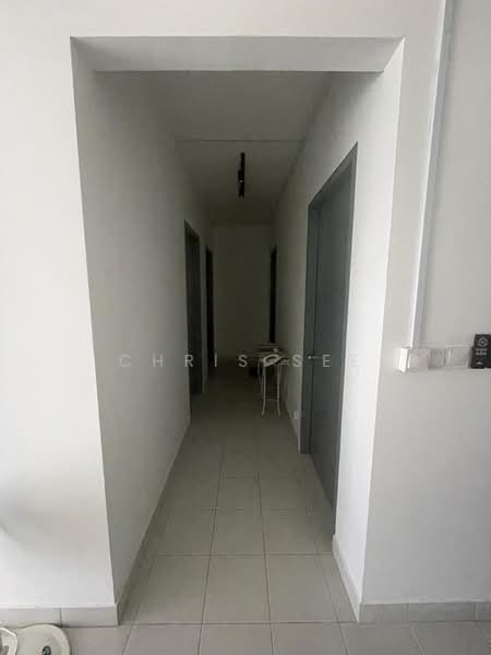 Pangsapuri untuk Disewa di Danau Ria - Chris See - Corridor - PropertyGuru.com.my