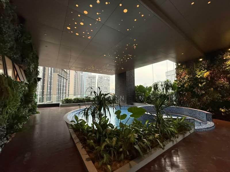 Servis Apartment untuk Disewa di Orion Residence Bukit Bintang - Adrian Ng - Pool - PropertyGuru.com.my