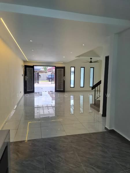 Rumah Teres 2 Tingkat untuk Disewa di Taman Johor Jaya (Johor Bahru) - Dominic Chow - Living Room - PropertyGuru.com.my
