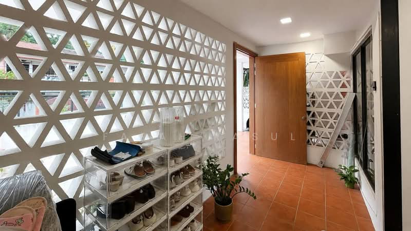 Semi-Detached House for Sale in Medan Damansara (Damansara Heights) - Farah Rasul - Entrance - PropertyGuru.com.my