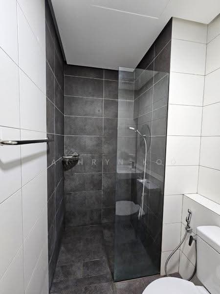 Service Residence for Rent at Paloma @ Tropicana Metropark - Cathryn Koo - Bathroom - PropertyGuru.com.my