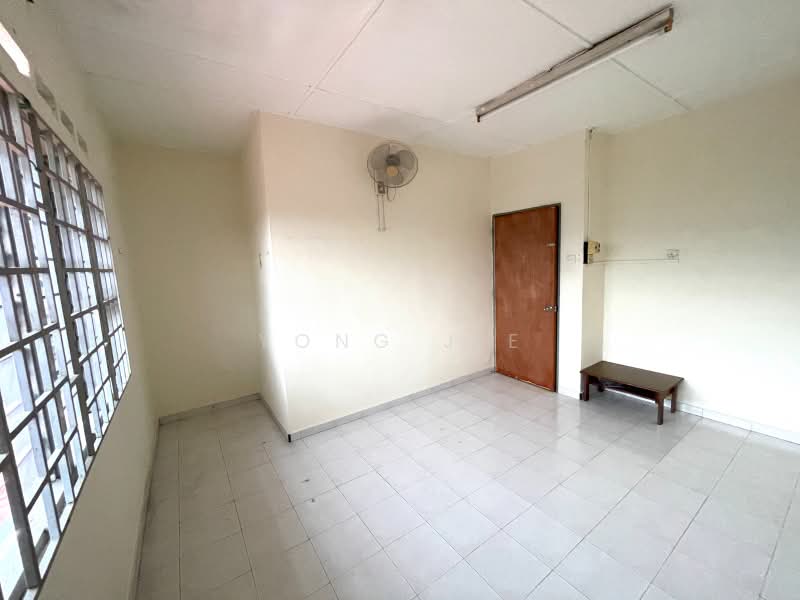 2-storey Terraced House for Rent in Taman Johor Jaya (Johor Bahru) - Yong Jie - PropertyGuru.com.my