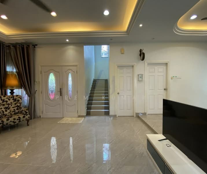 Rumah Banglo untuk Dijual di Kampung Cheras Baru (Ampang) - Prem Kumar - Living Room - PropertyGuru.com.my