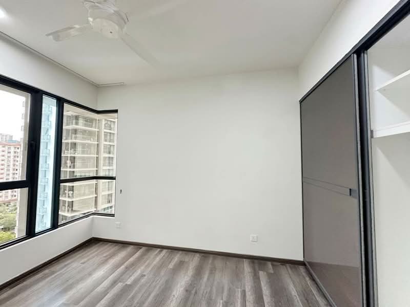Kondominium untuk Dijual di The Rainz - Louis Chen - Bedroom - PropertyGuru.com.my