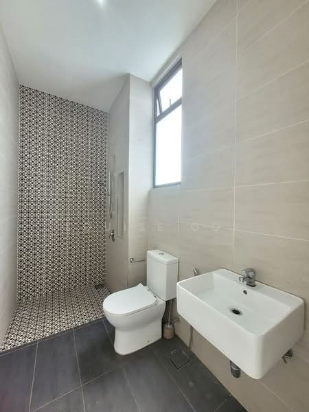 Bungalow for Sale in Kuala Selangor (Selangor) - Louise Ooi - Bathroom - PropertyGuru.com.my