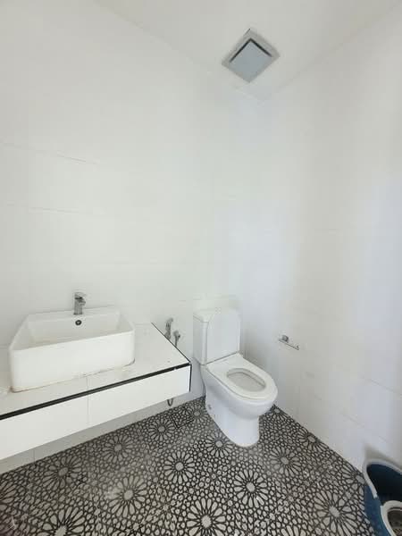 Bungalow for Sale in Kuala Selangor (Selangor) - Louise Ooi - Bathroom - PropertyGuru.com.my