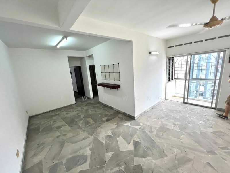 Apartment for Sale at Subang Perdana Goodyear Court 6 - Edwin Wong - Living Room - PropertyGuru.com.my