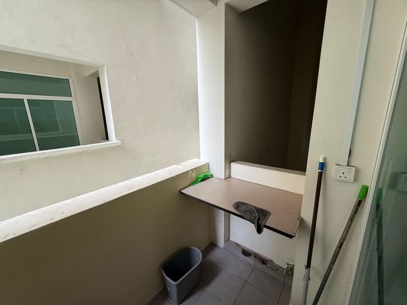 Condominium for Sale at Starhill Luxury Residence - Xinnee . - Balcony - PropertyGuru.com.my