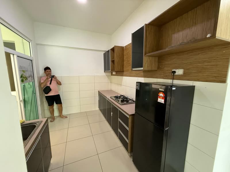 Condominium for Sale at Starhill Luxury Residence - Xinnee . - Kitchen - PropertyGuru.com.my