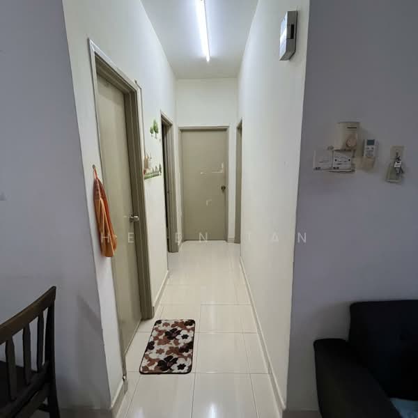 Apartment for Sale at Kipark Apartment - Helen Tan - Corridor - PropertyGuru.com.my