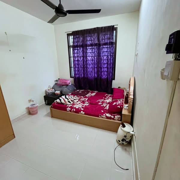 Apartment for Sale at Kipark Apartment - Helen Tan - Bedroom - PropertyGuru.com.my