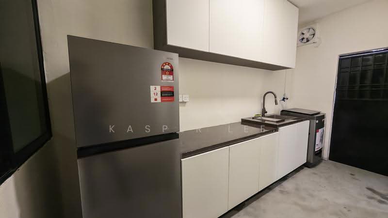 2-storey Terraced House for Rent in Taman Mount Austin (Tebrau) - Kasper Lee - Kitchen - PropertyGuru.com.my